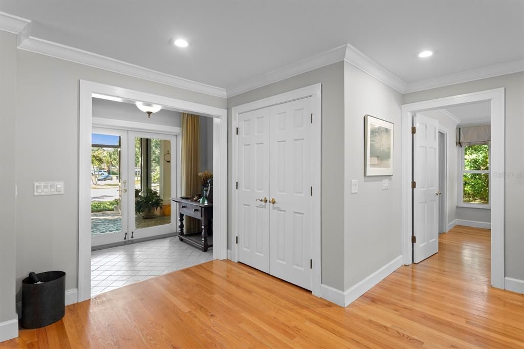 For Sale: $1,987,000 (4 beds, 3 baths, 2454 Square Feet)