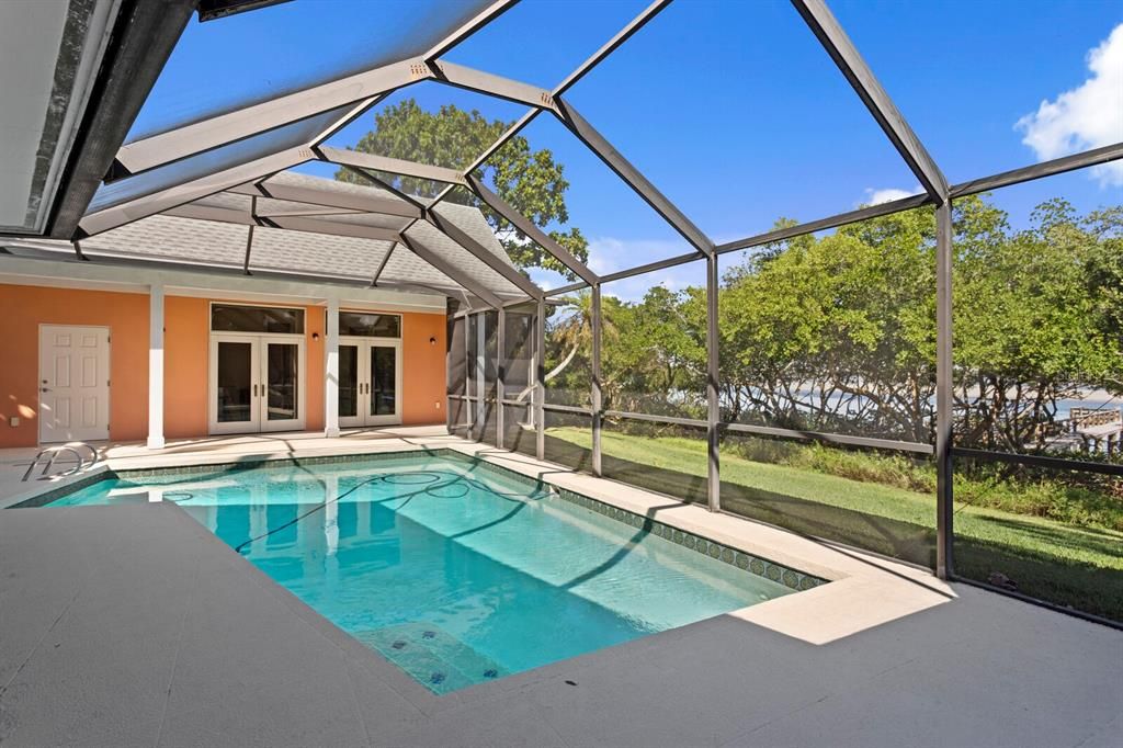 For Sale: $1,987,000 (4 beds, 3 baths, 2454 Square Feet)