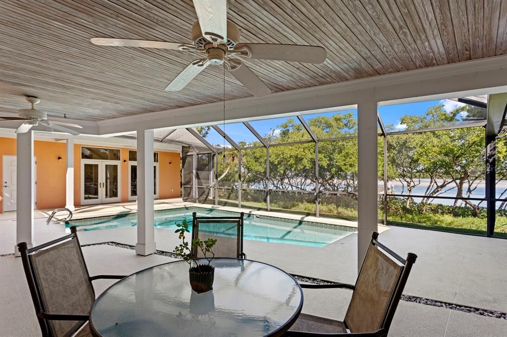 For Sale: $1,987,000 (4 beds, 3 baths, 2454 Square Feet)