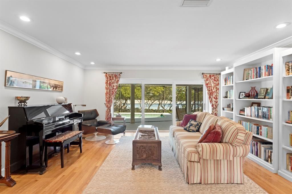 For Sale: $1,987,000 (4 beds, 3 baths, 2454 Square Feet)