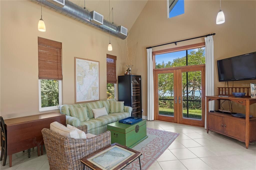 For Sale: $1,987,000 (4 beds, 3 baths, 2454 Square Feet)