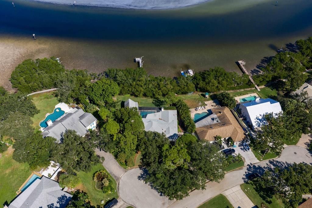 For Sale: $1,987,000 (4 beds, 3 baths, 2454 Square Feet)