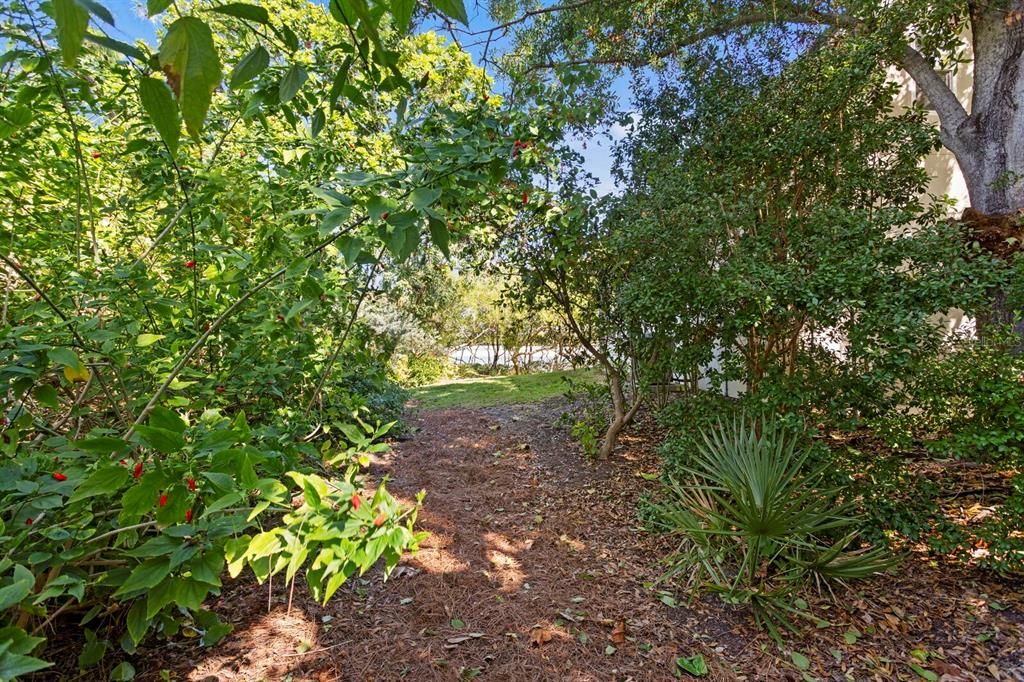 For Sale: $1,987,000 (4 beds, 3 baths, 2454 Square Feet)