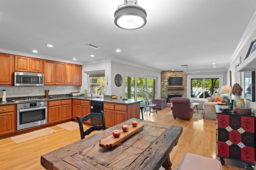 For Sale: $1,987,000 (4 beds, 3 baths, 2454 Square Feet)