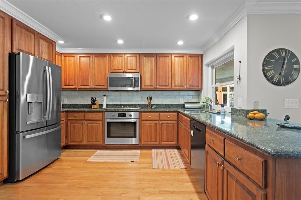 For Sale: $1,987,000 (4 beds, 3 baths, 2454 Square Feet)