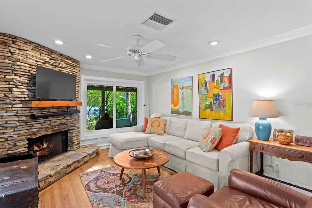 For Sale: $1,987,000 (4 beds, 3 baths, 2454 Square Feet)