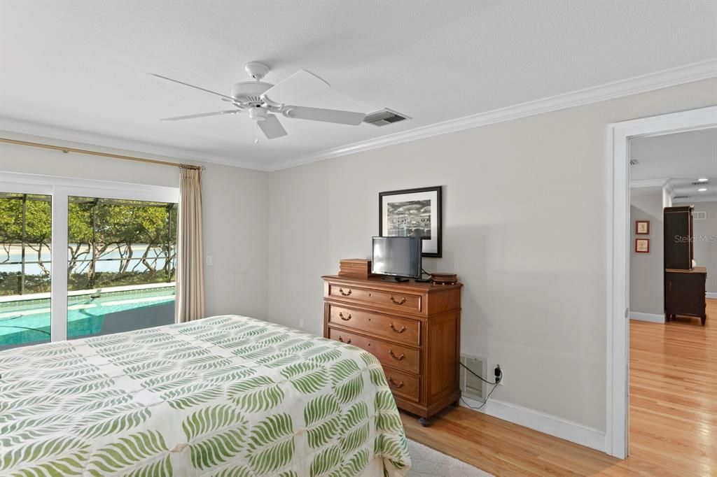 For Sale: $1,987,000 (4 beds, 3 baths, 2454 Square Feet)