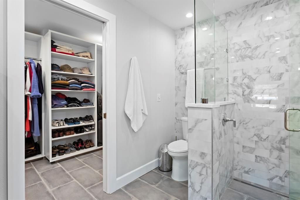 For Sale: $1,987,000 (4 beds, 3 baths, 2454 Square Feet)