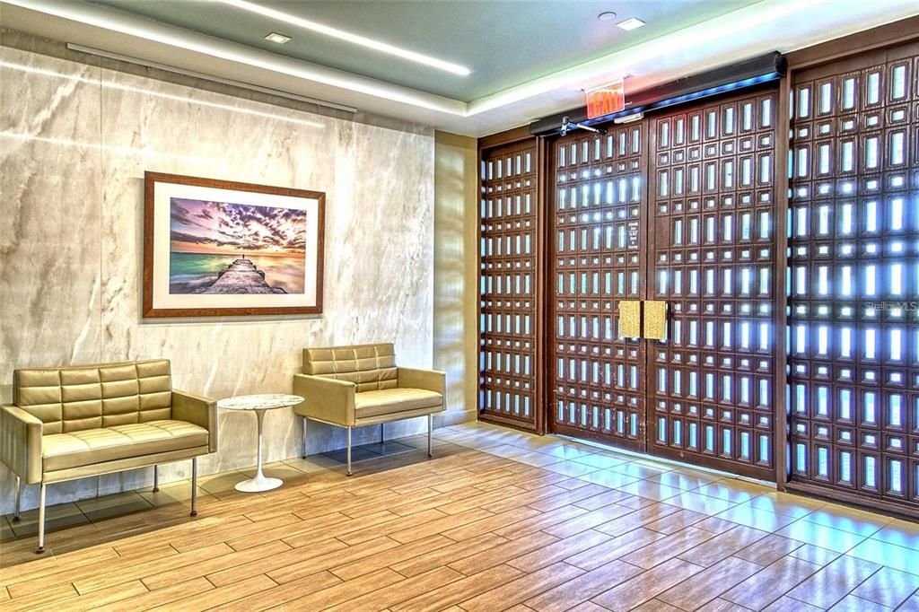 出租: $12,000 (2 贝兹, 2 浴室, 1172 平方英尺)