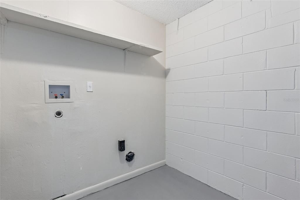 Под контрактом: $1,650 (2 спален, 2 ванн, 1225 Квадратных фут)