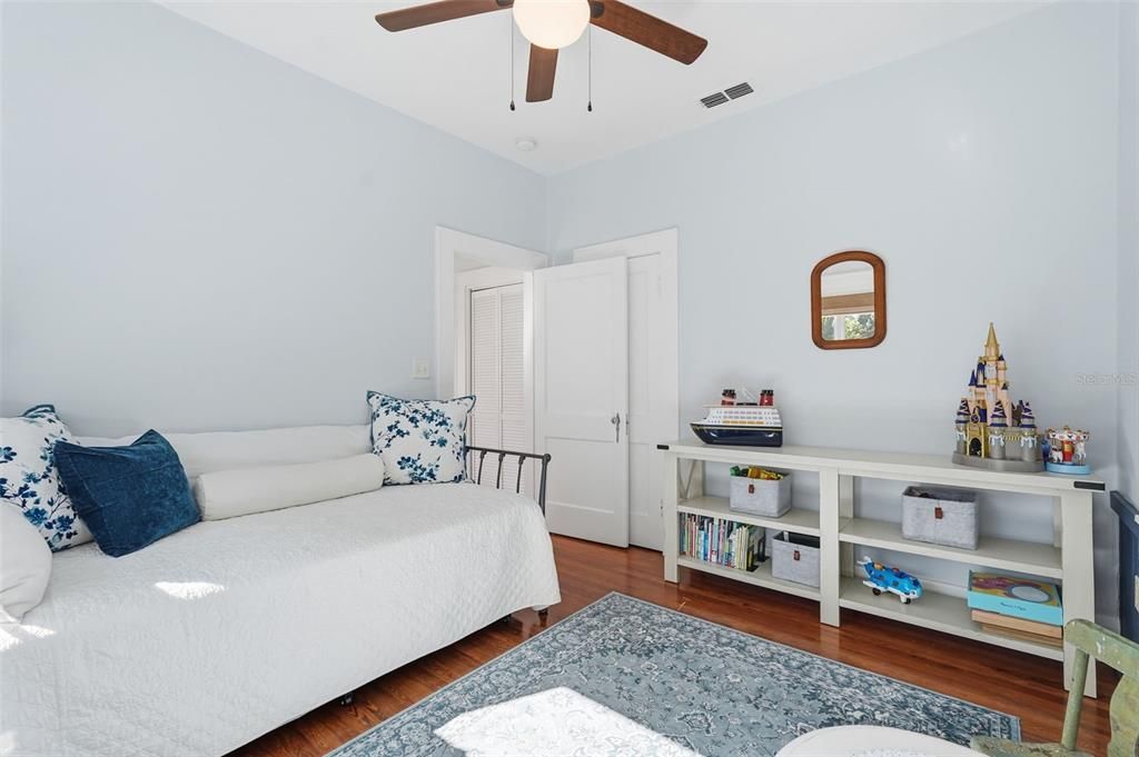 For Sale: $425,000 (4 beds, 2 baths, 1451 Square Feet)