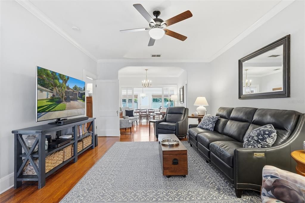 For Sale: $425,000 (4 beds, 2 baths, 1451 Square Feet)