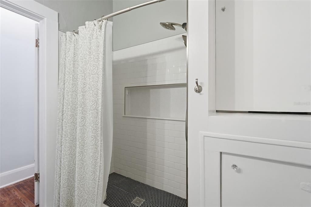 For Sale: $425,000 (4 beds, 2 baths, 1451 Square Feet)