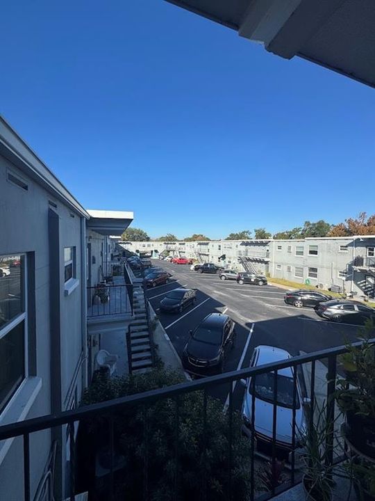 For Sale: $235,000 (2 beds, 1 baths, 768 Square Feet)