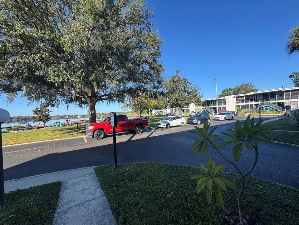 For Sale: $235,000 (2 beds, 1 baths, 768 Square Feet)