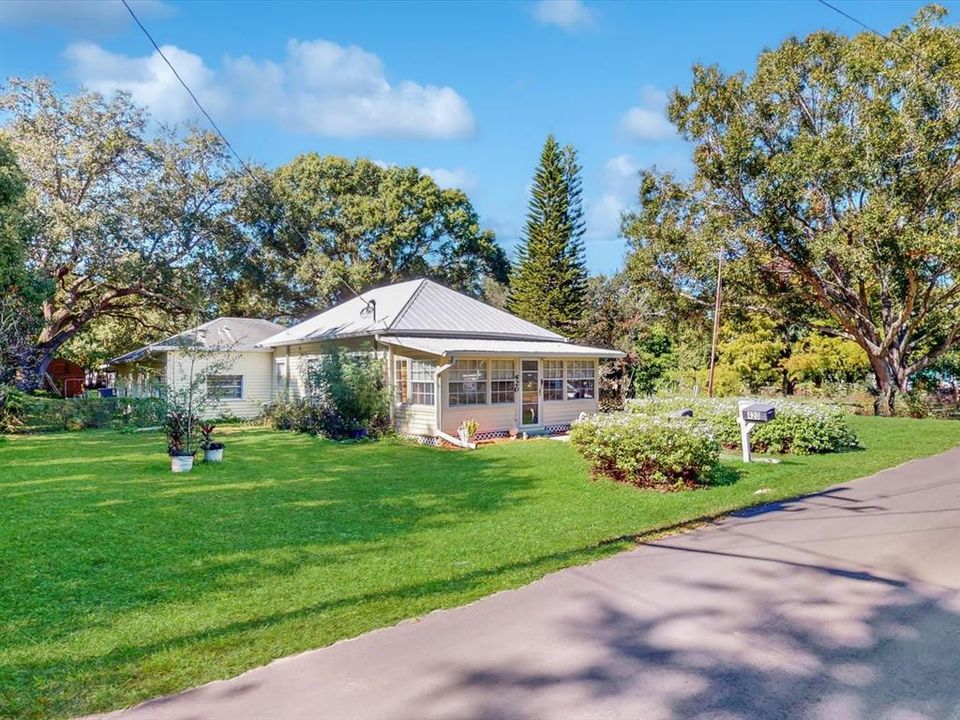 En Venta: $499,900 (4 camas, 3 baños, 2502 Pies cuadrados)