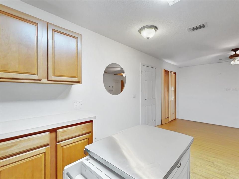 En Venta: $499,900 (4 camas, 3 baños, 2502 Pies cuadrados)