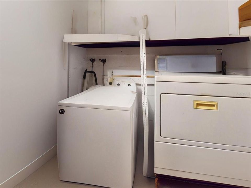 En Venta: $499,900 (4 camas, 3 baños, 2502 Pies cuadrados)