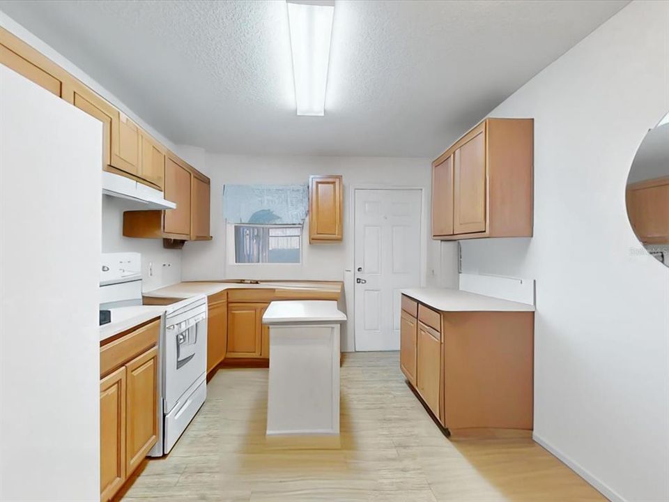 En Venta: $499,900 (4 camas, 3 baños, 2502 Pies cuadrados)