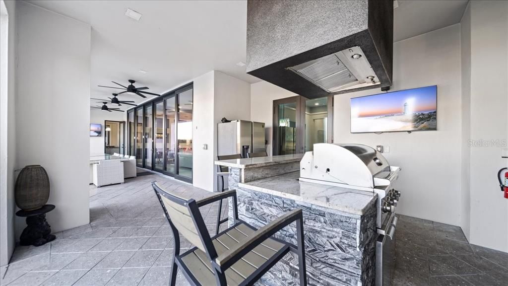 待售: $3,200,000 (10 贝兹, 11 浴室, 7966 平方英尺)