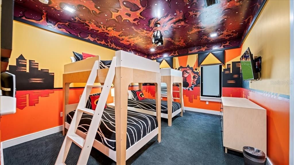 待售: $3,200,000 (10 贝兹, 11 浴室, 7966 平方英尺)