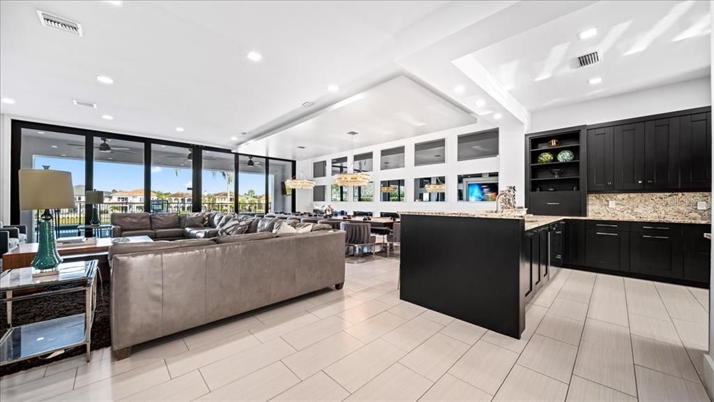 待售: $3,200,000 (10 贝兹, 11 浴室, 7966 平方英尺)