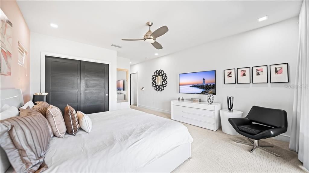 待售: $3,200,000 (10 贝兹, 11 浴室, 7966 平方英尺)