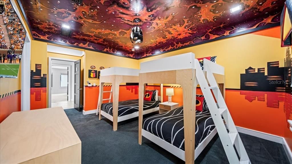 待售: $3,200,000 (10 贝兹, 11 浴室, 7966 平方英尺)