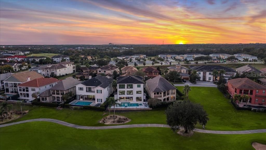 待售: $3,200,000 (10 贝兹, 11 浴室, 7966 平方英尺)