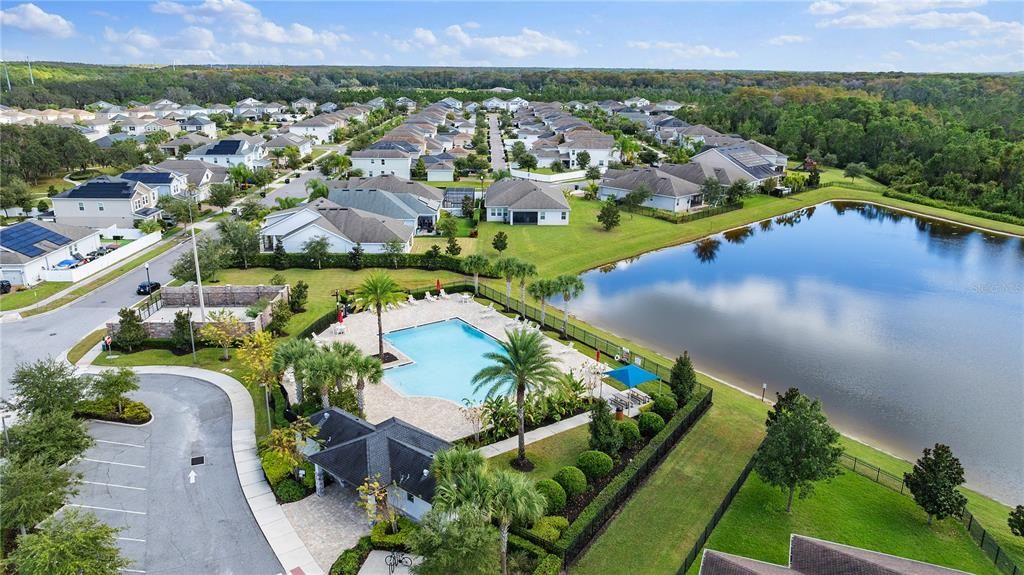 合同活跃: $528,000 (4 贝兹, 3 浴室, 2206 平方英尺)