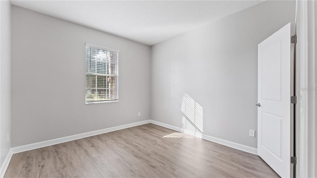 合同活跃: $528,000 (4 贝兹, 3 浴室, 2206 平方英尺)