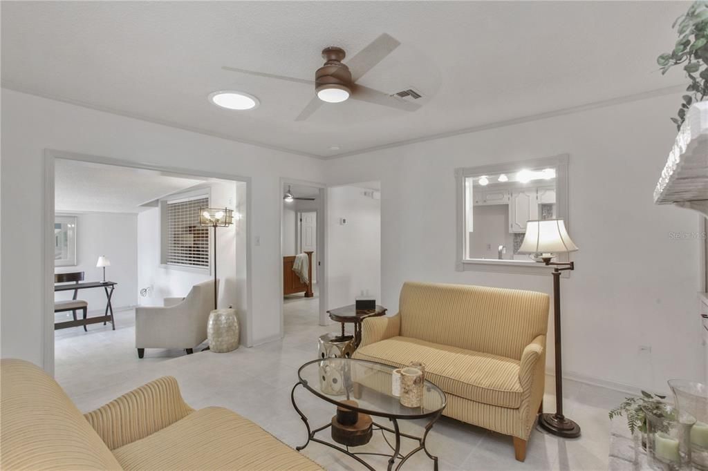 For Sale: $369,000 (2 beds, 2 baths, 1560 Square Feet)