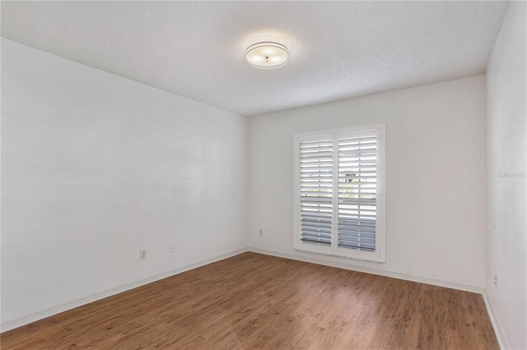 For Sale: $369,000 (2 beds, 2 baths, 1560 Square Feet)