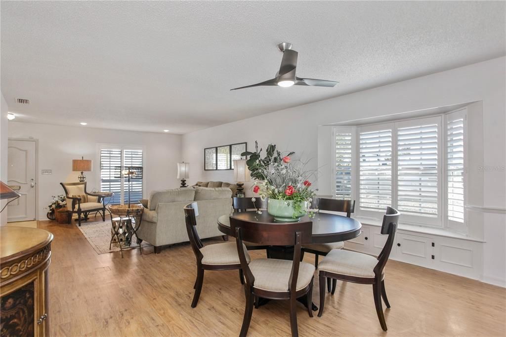 For Sale: $369,000 (2 beds, 2 baths, 1560 Square Feet)