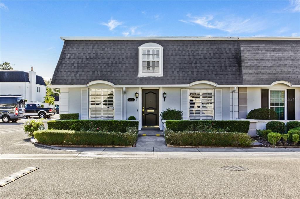 For Sale: $369,000 (2 beds, 2 baths, 1560 Square Feet)