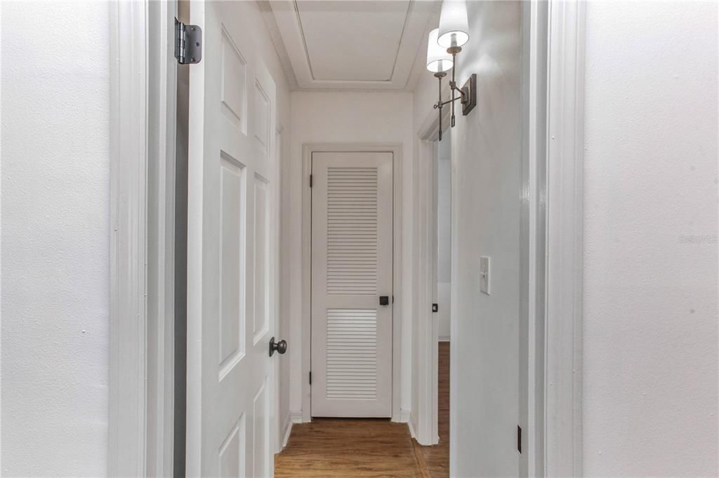 For Sale: $369,000 (2 beds, 2 baths, 1560 Square Feet)