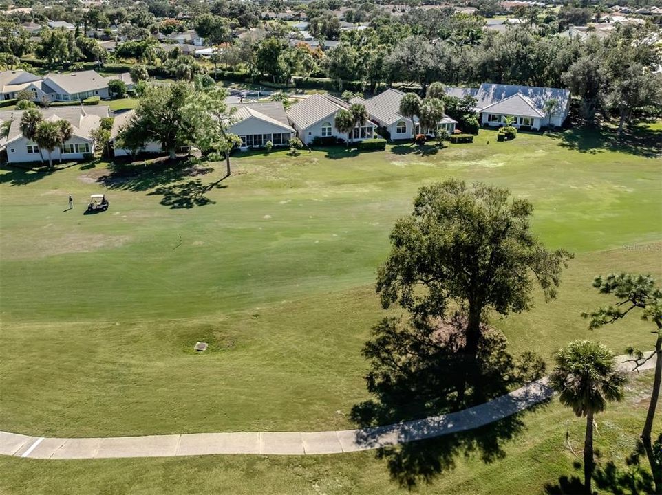 For Sale: $469,000 (2 beds, 2 baths, 2024 Square Feet)