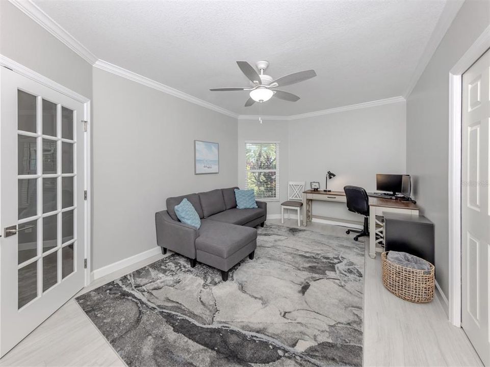 For Sale: $469,000 (2 beds, 2 baths, 2024 Square Feet)