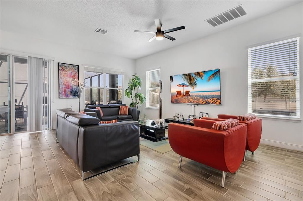 На продажу: $752,000 (5 спален, 4 ванн, 2867 Квадратных фут)