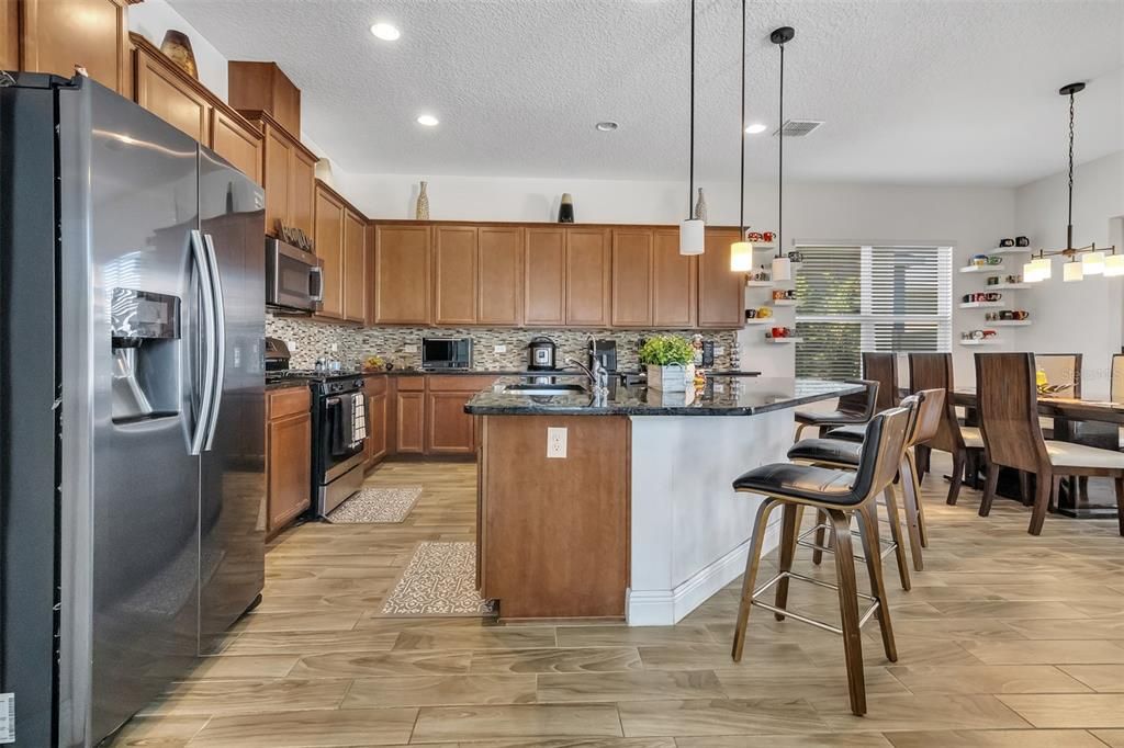 На продажу: $752,000 (5 спален, 4 ванн, 2867 Квадратных фут)