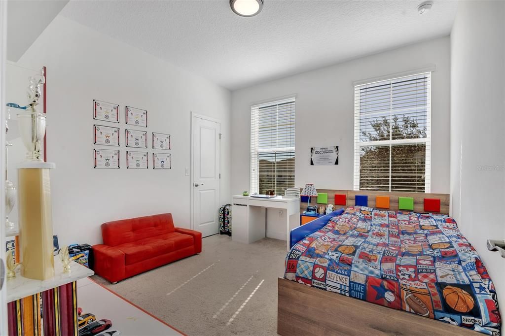 На продажу: $752,000 (5 спален, 4 ванн, 2867 Квадратных фут)