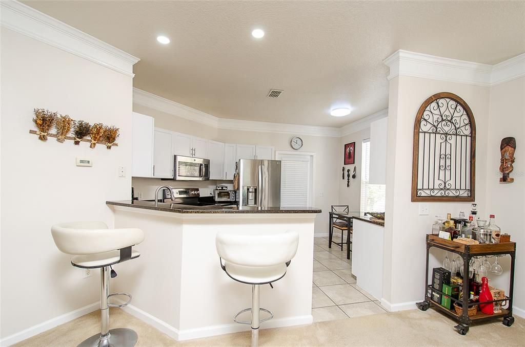 На продажу: $313,000 (2 спален, 2 ванн, 1352 Квадратных фут)