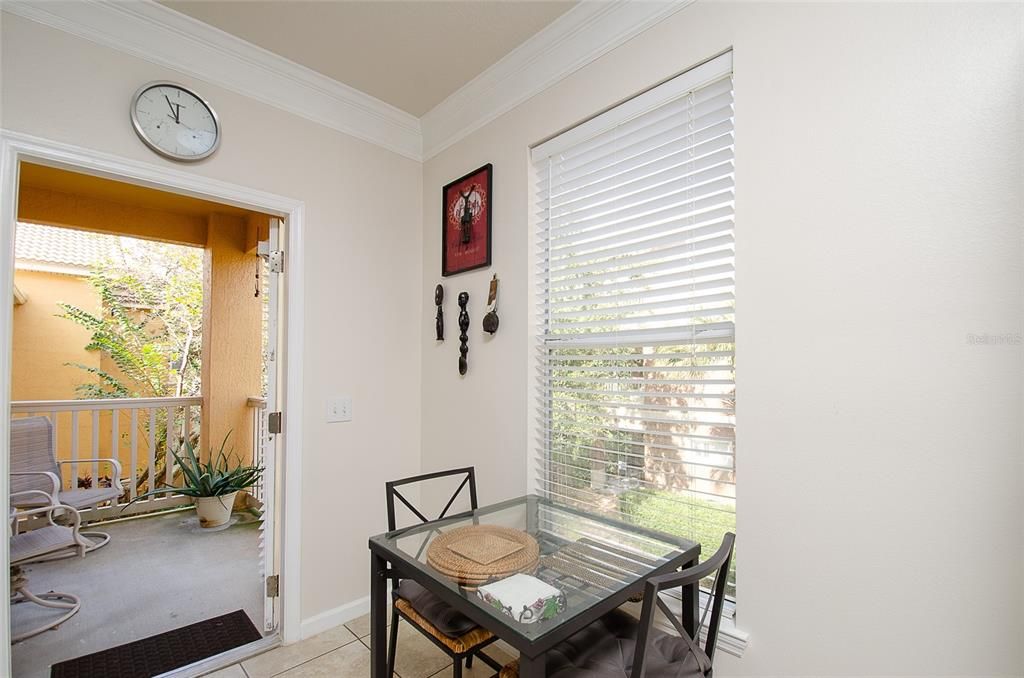 На продажу: $313,000 (2 спален, 2 ванн, 1352 Квадратных фут)