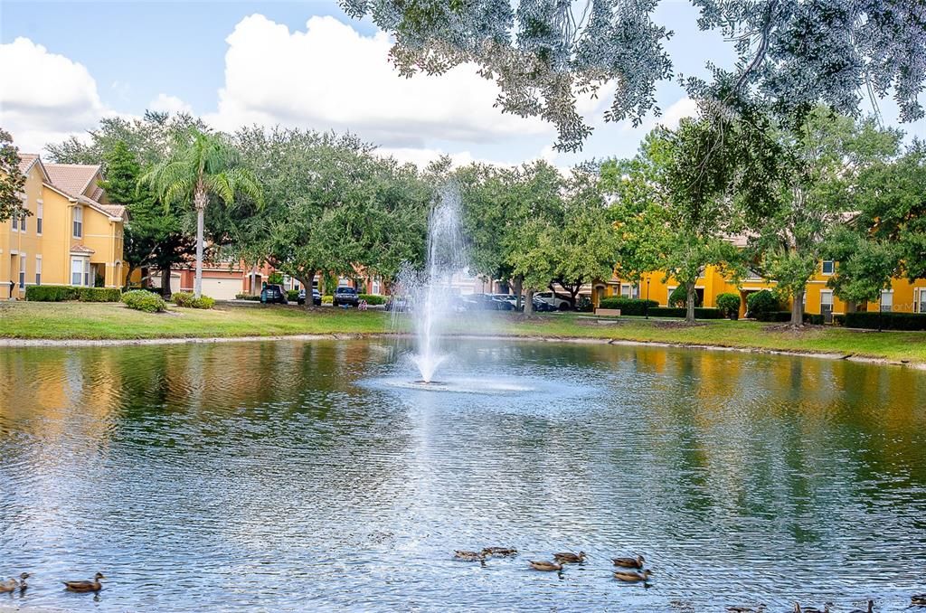 На продажу: $313,000 (2 спален, 2 ванн, 1352 Квадратных фут)