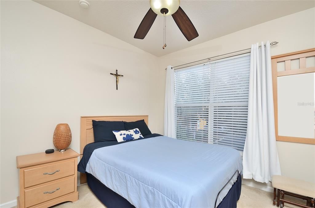 На продажу: $313,000 (2 спален, 2 ванн, 1352 Квадратных фут)