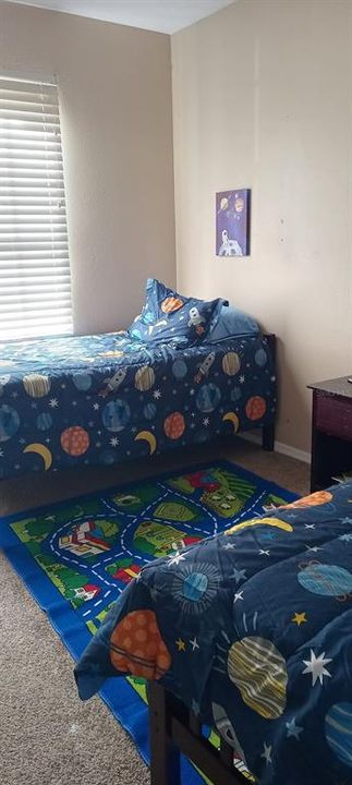 Под контрактом: $715,555 (5 спален, 3 ванн, 3712 Квадратных фут)