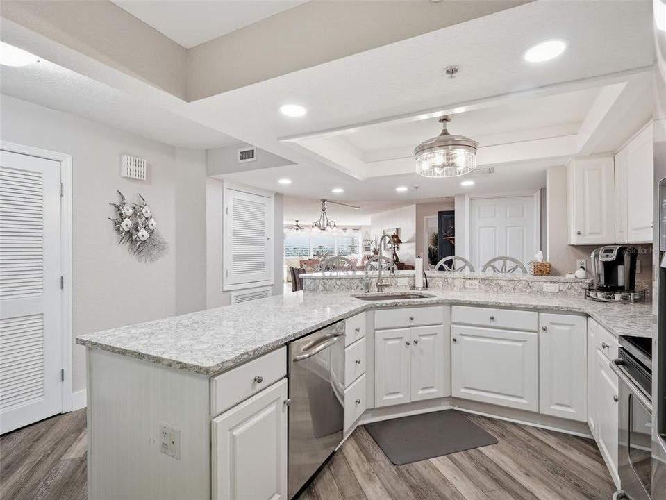 En Venta: $1,025,000 (3 camas, 2 baños, 1792 Pies cuadrados)