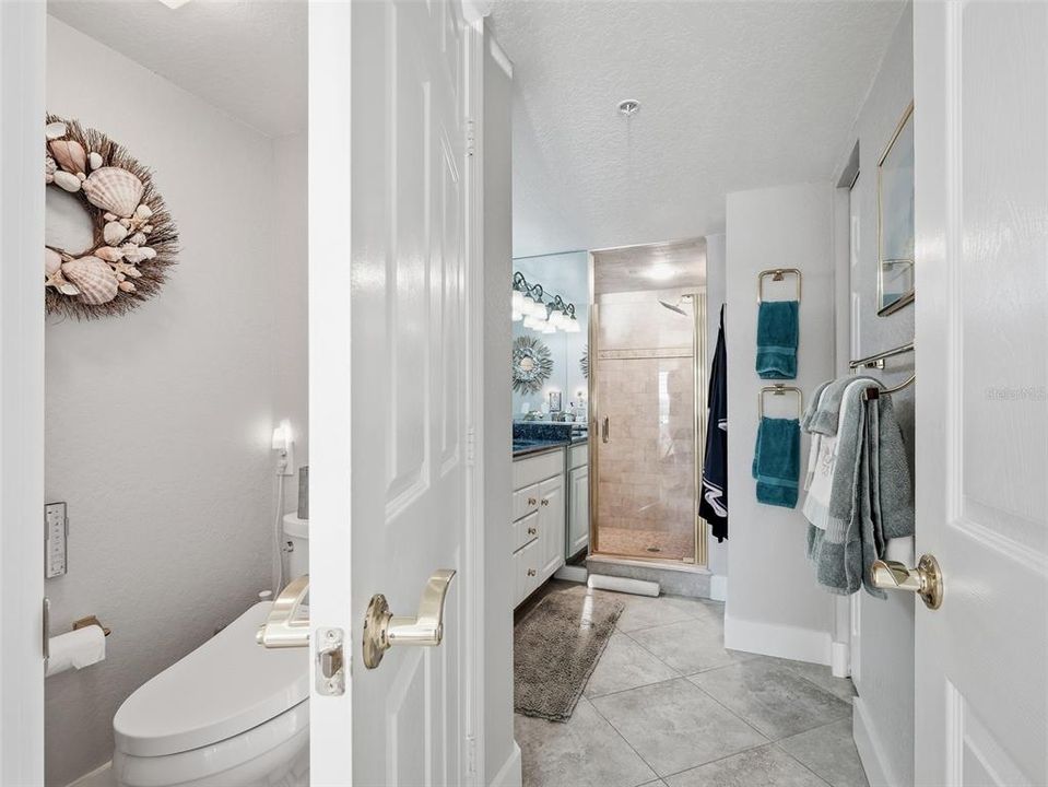 En Venta: $1,025,000 (3 camas, 2 baños, 1792 Pies cuadrados)