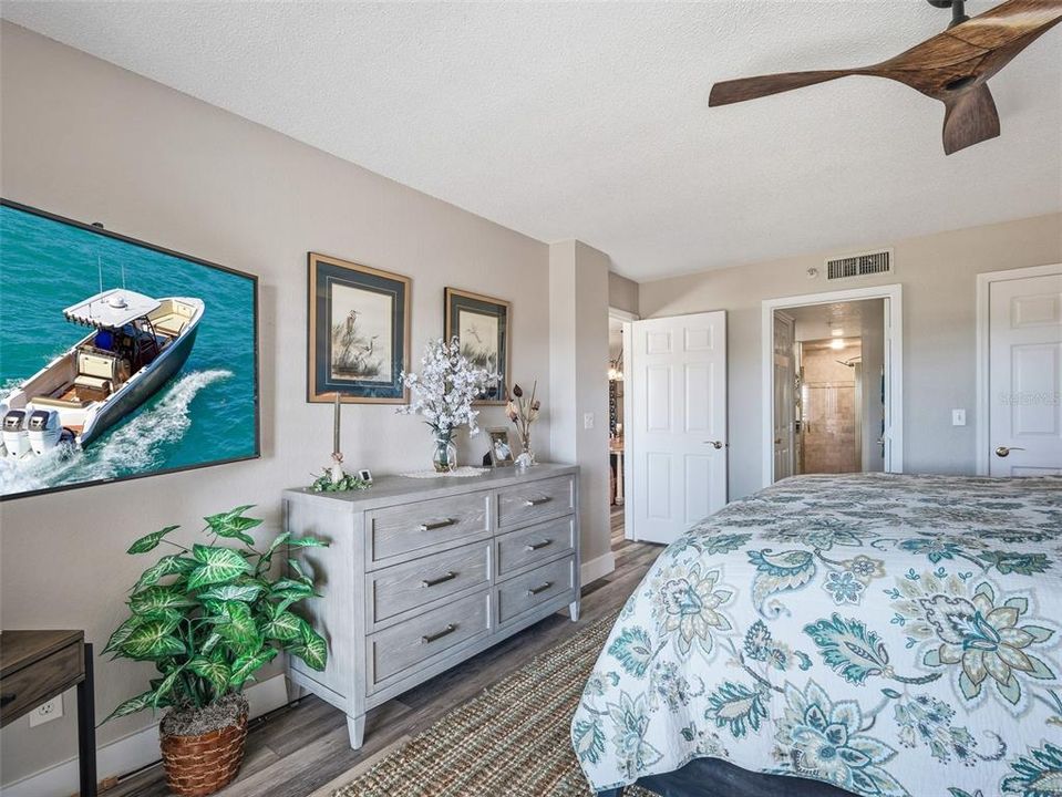 En Venta: $1,025,000 (3 camas, 2 baños, 1792 Pies cuadrados)