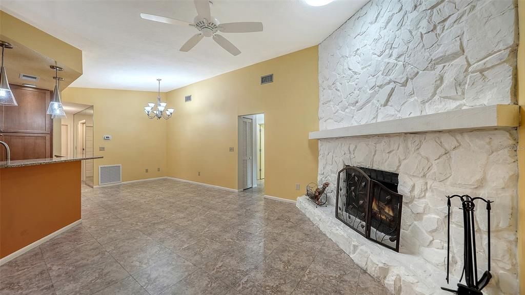 For Sale: $535,000 (3 beds, 2 baths, 1868 Square Feet)